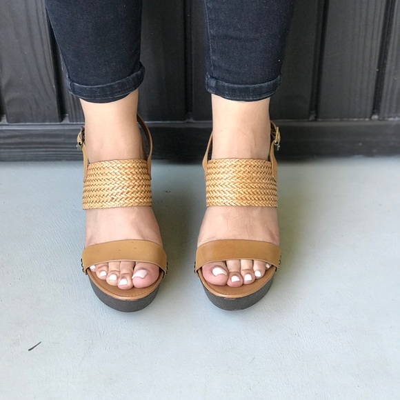 Tan Double Straps Chic Leather Platform Wedges - Picture 2 of 6